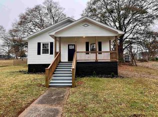 15 2nd St, Inman, SC 29349