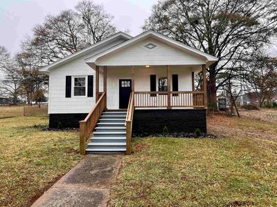 15 2nd St, Inman, SC, 29349
