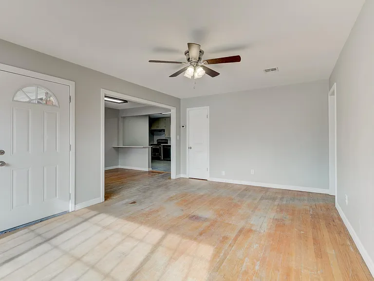 2021 NW 48th St — Photo 18