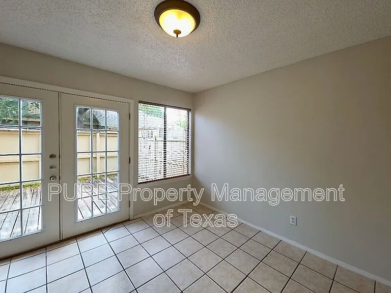 9611 Covey Ridge Ln — Photo 5