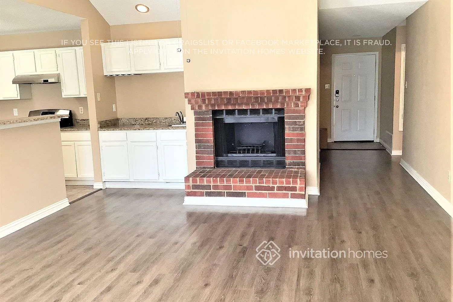 4965 Briar Oaks Ln Grand Prairie, TX 75052 — Photo 3