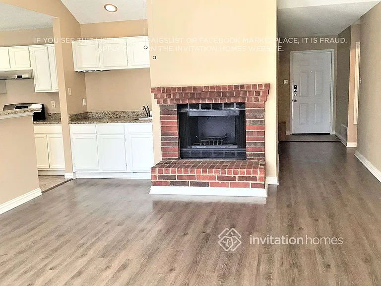 4965 Briar Oaks Ln — Photo 3