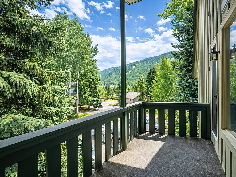 907 Red Sandstone Rd #9C — Photo 2