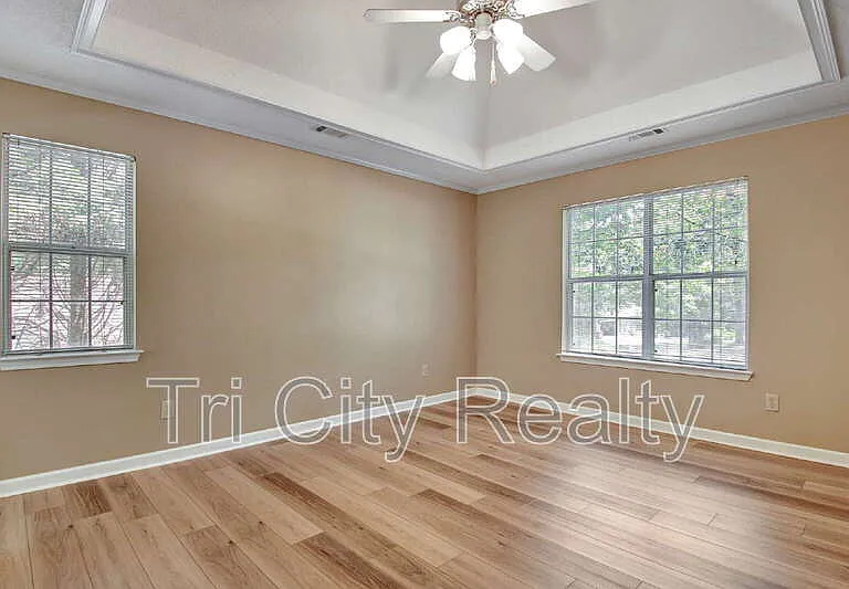 49 Montrose Ln — Photo 58