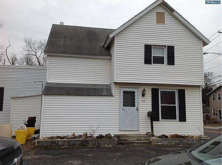 2nd image of 142 Franklin Ave