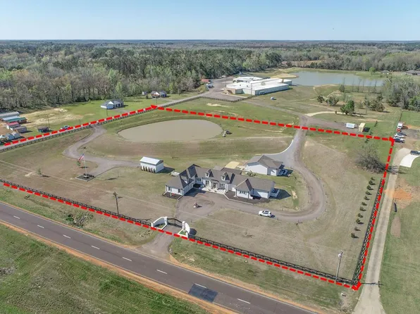 23057 Highway 6 E, Batesville, MS 38606