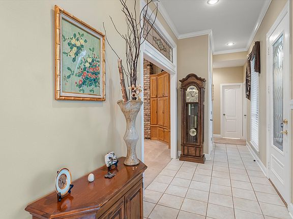 3rd image of 2964 Farm Road 1001