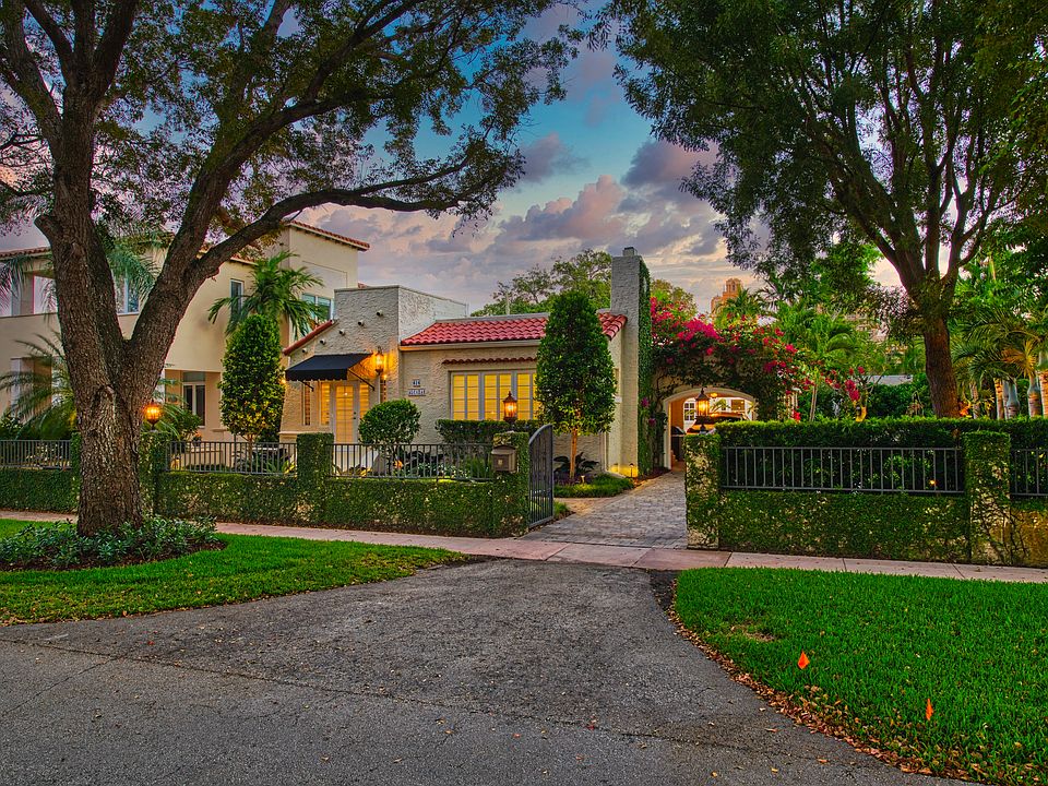 1st image of 616 Alcazar Ave