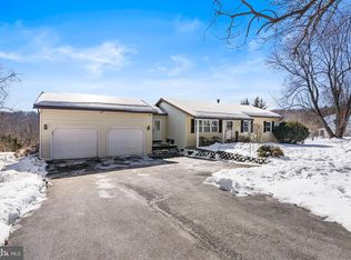 236 Hill Rd, Honey Brook, PA 19344