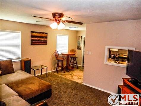 5th image of 1207 Johns Dr