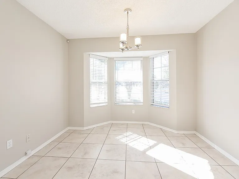 881 Jackson Rd — Photo 7