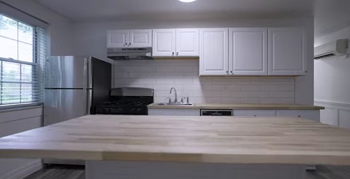 1st image of 185 35th St #2