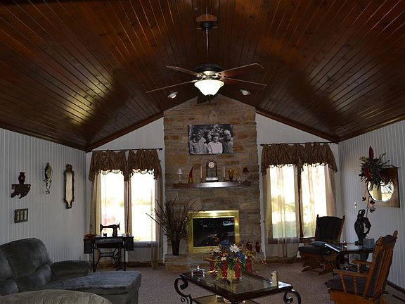 3rd image of 4463 W Meadowvale Dr