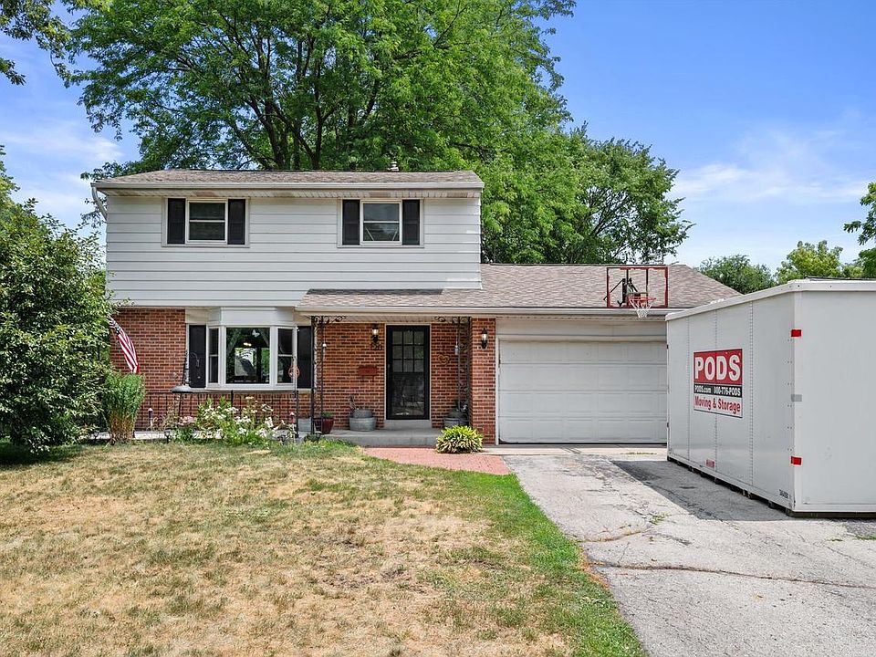 1st image of 720 S 124th STREET