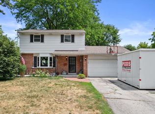 720 S 124th St, West Allis, WI 53214
