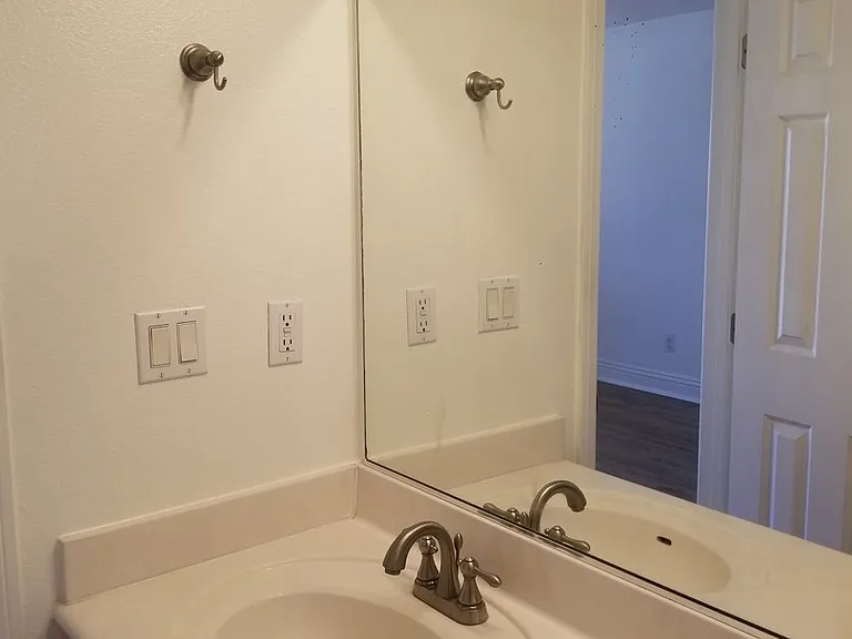 6101 Adelaide Ave #114 — Photo 13