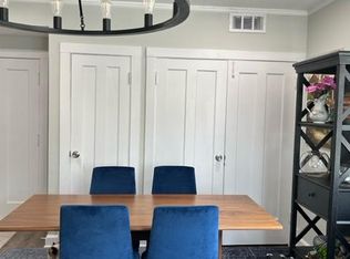 127 W Virginia St #4, Elmhurst, IL 60126