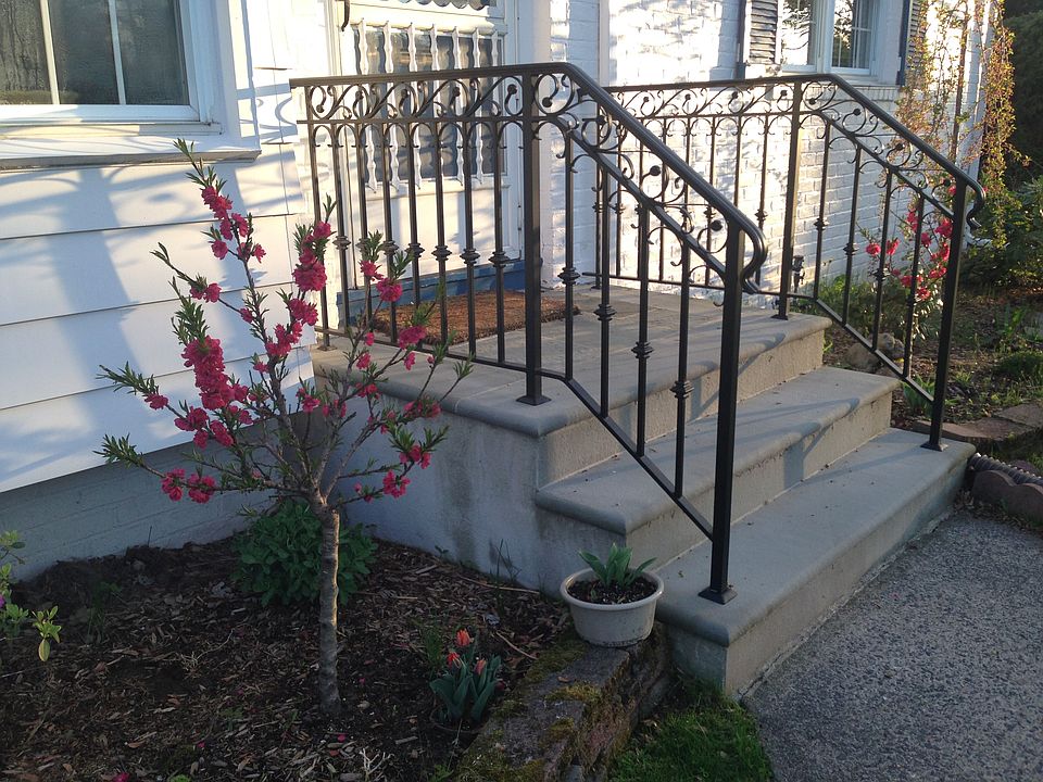 2nd image of 38 Garwood Rd #1X