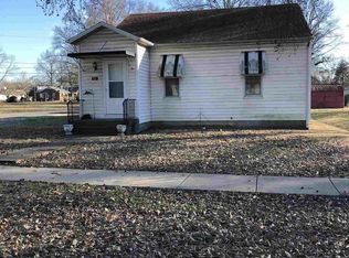 529 E Calumet St, Centralia, IL 62801