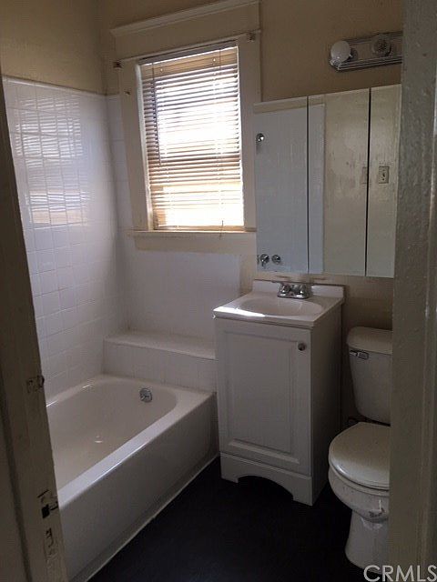 1st image of 1328 E 2nd St APT 10
