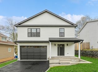 15 2nd St, Dover, NJ 07801