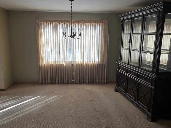 3rd image of 1915 Tina Ln