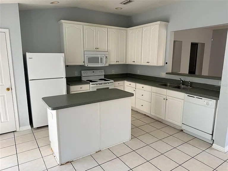 10925 Subtle Trail Dr — Photo 4