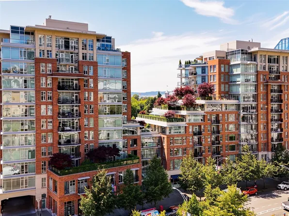 737 Humboldt St #S409, Victoria, BC V8W 1B1