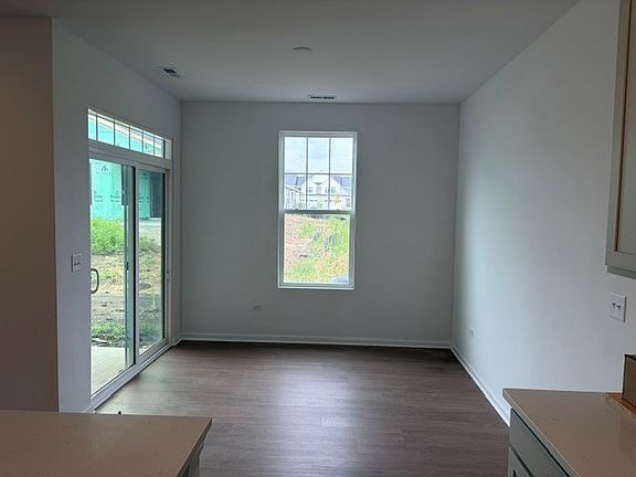 3rd image of 25512 W Alabaster Cir