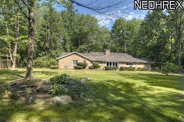 2nd image of 6774 Gates Mills Blvd