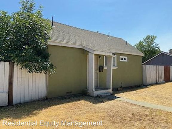 2nd image of 684 Las Palmas Ave
