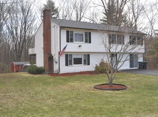 27 Joanne Dr, Hooksett, NH 03106