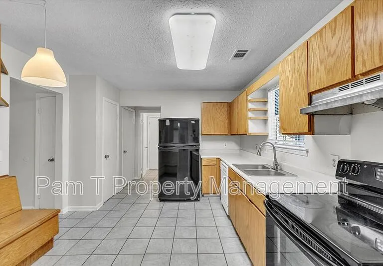4 Gunpowder Ct — Photo 5