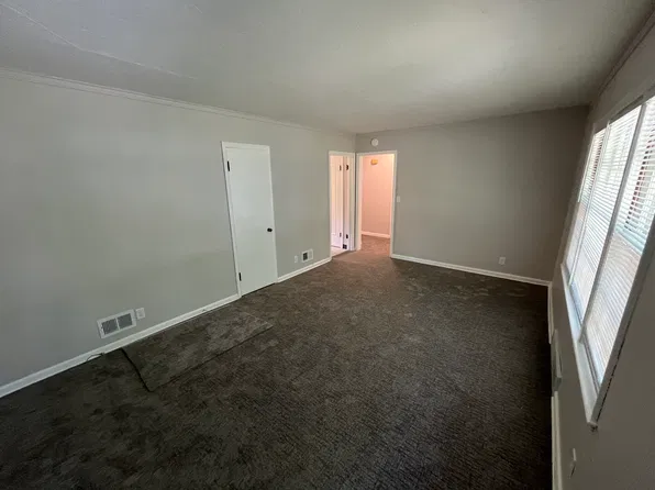 4545 Hillside St, Lincoln, NE 68506
