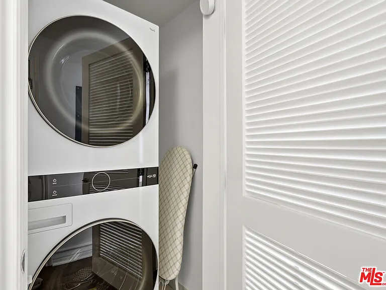 325 Arnaz Dr #201 — Photo 20