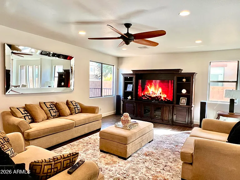 17572 W Andora St — Photo 10