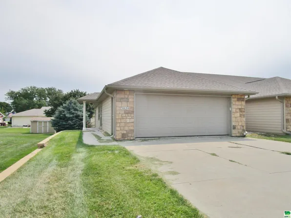 3820 G St, South Sioux City, NE 68776