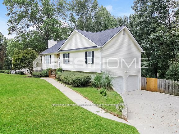 2nd image of 2720 Stonegate Dr