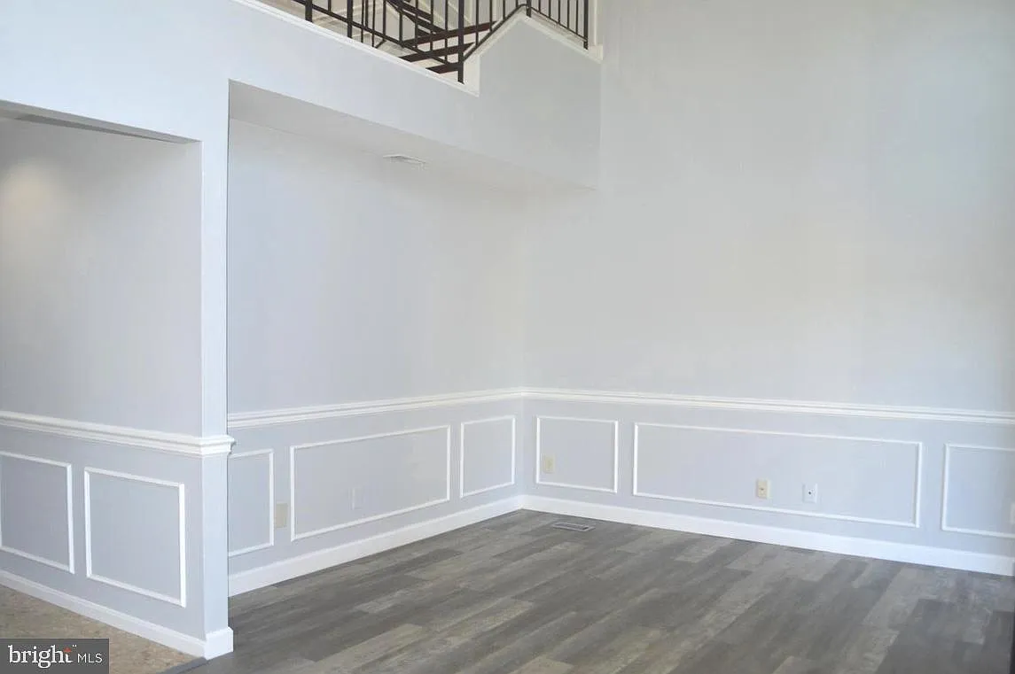 3 bed, 2.5 bath, 2036 sqft, $2,850 — Photo 4
