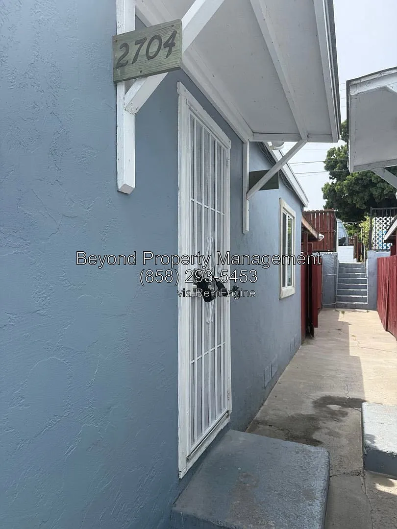 3 bed, 1.0 bath, 750 sqft, $2,688 — Photo 1