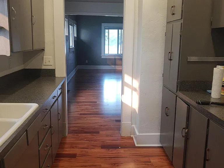 1520 N Hayes Ave — Photo 13