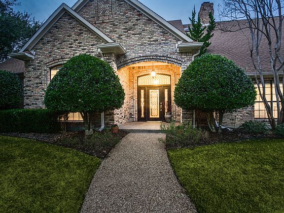 3rd image of 6305 Stonehill Dr