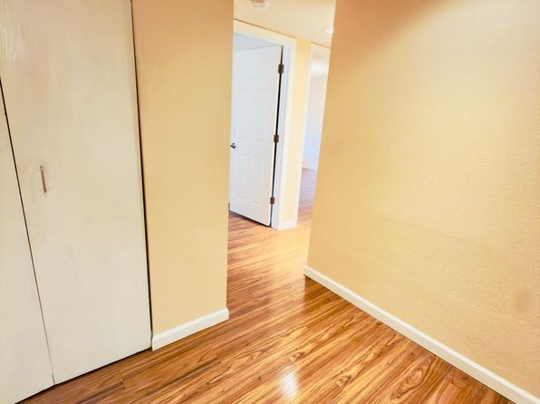 4717 W Lake Sammamish Pkwy SE APT C305