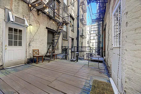 Rented by REAL New York | media 7