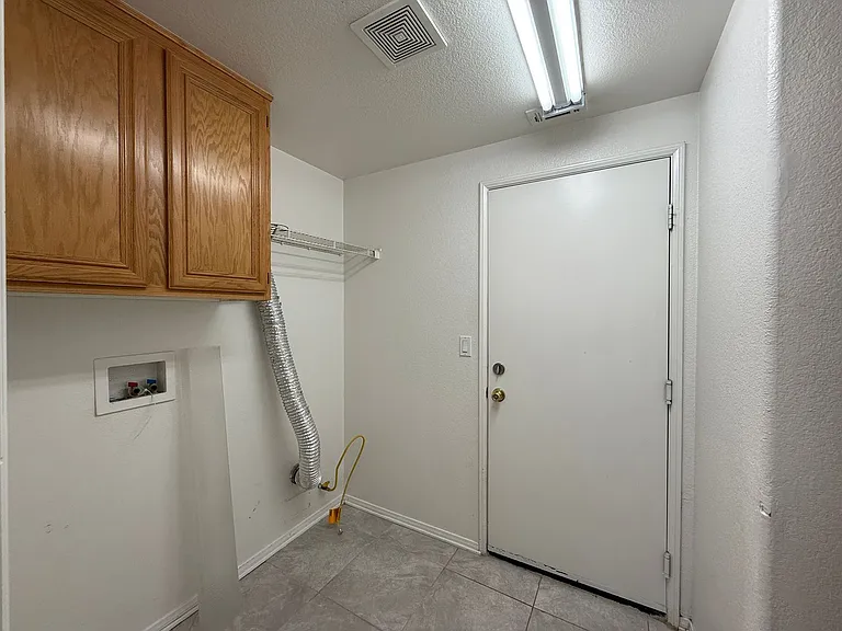 43439 Bale Ct — Photo 18