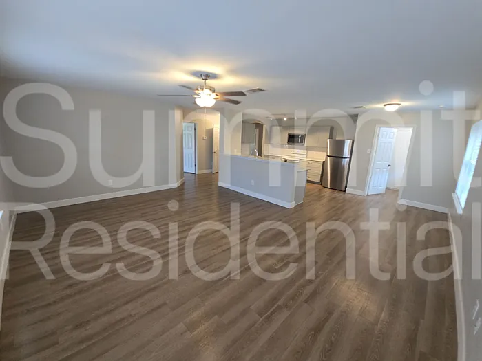 4 bed, 2.5 bath, 2745 sqft, $2,445 — Photo 3