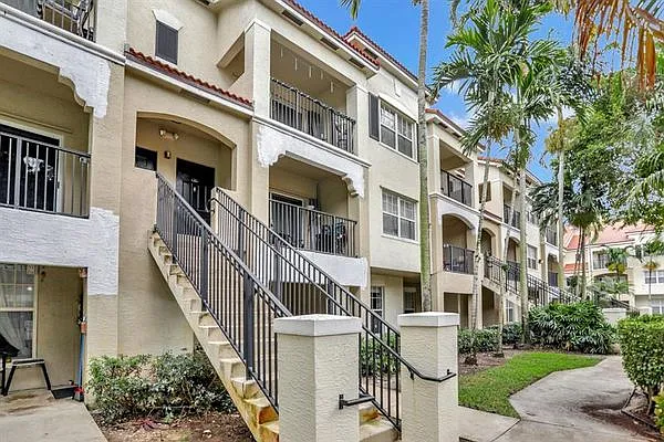 5860 W Sample Rd — Photo 2