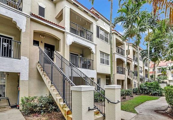 3rd image of 5800 W Sample Rd #105