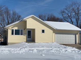507 N Chestnut St, Creston, IA 50801