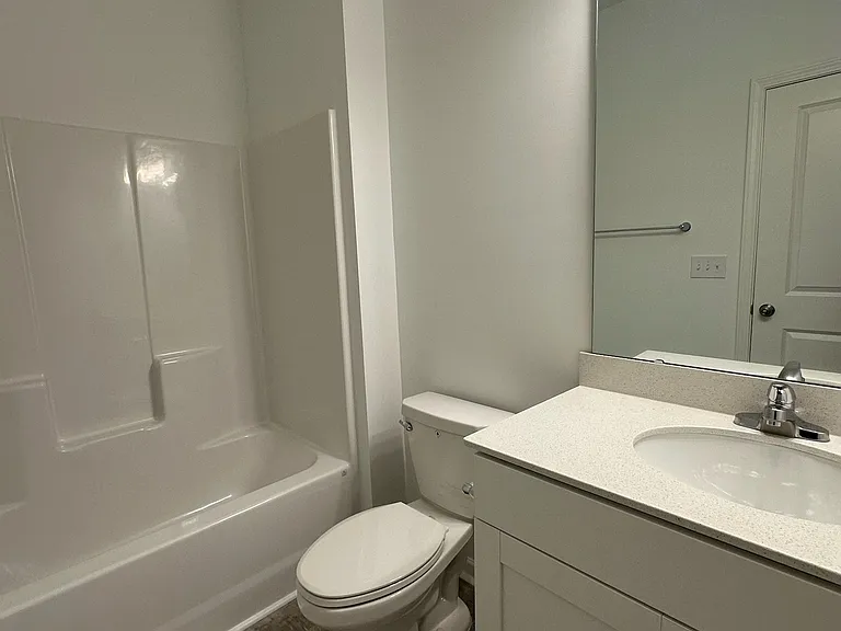 1317 Creekfront Dr — Photo 15
